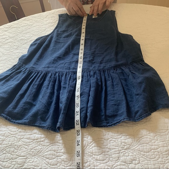 Old Navy Sleeveless top with ruffled base cottage core - Picture 4 of 8